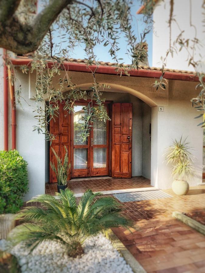 Appartamento Casa Emilia シルミオーネ エクステリア 写真